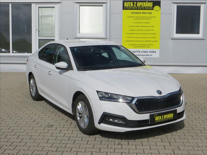 Škoda Octavia 2,0 TDI 85kw Ambition DSG - fotka 1 z 26