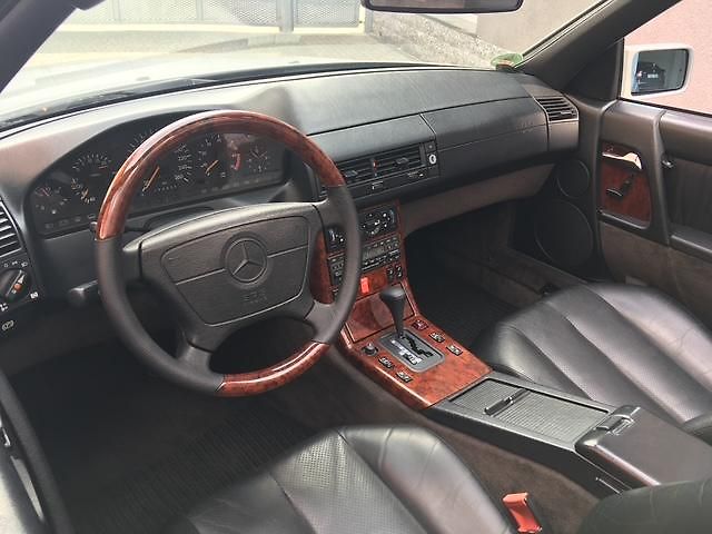 Mercedes-Benz SL (1993) 500 TOP STAV  - fotka 8 z 11
