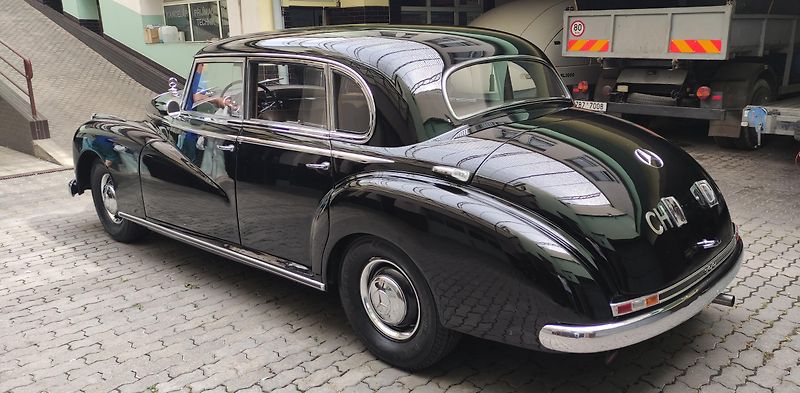 Mercedes-Benz Ostatní (1953) 300 W186 Adenauer - fotka 5 z 23