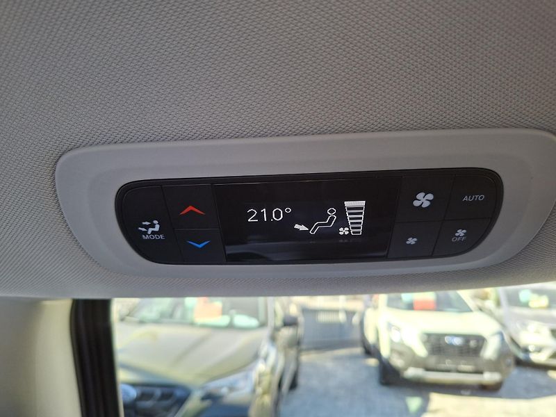 Chrysler Pacifica (2022) 3,6L V6 HYBRID, kůže, servis  - fotka 17 z 33