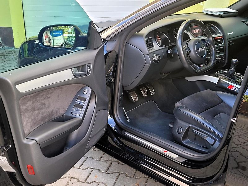 Audi A5 2,0 TFSi S-LINE,SERV.KN.ROZVOD - fotka 30 z 52
