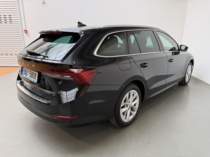 Škoda Octavia 1.5 TSI 110kW Style Combi - fotka 4 z 13
