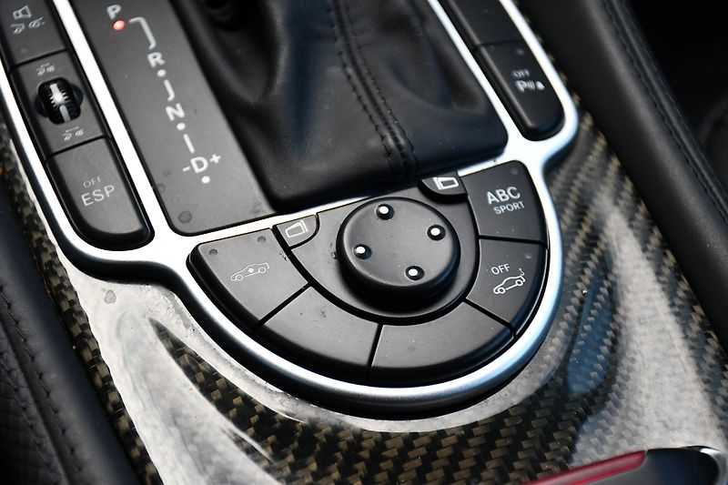 Mercedes-Benz SL 65 AMG V12 Anniversary Edition - fotka 27 z 41