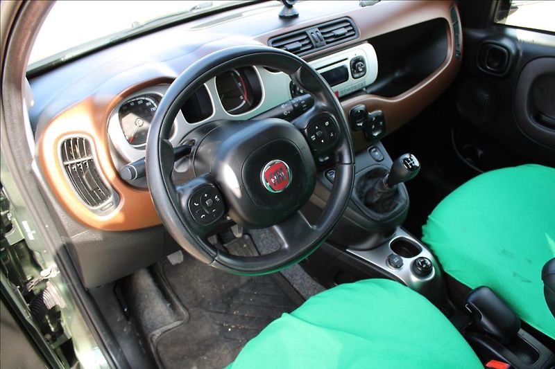 Fiat Panda 1,3 D  CROSS, VELKÝ SERVIS - fotka 10 z 24
