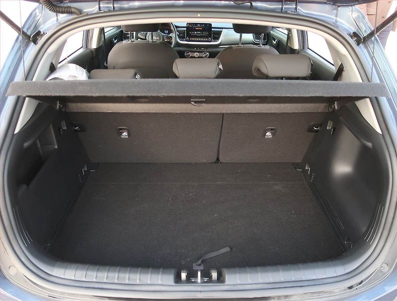 Kia Stonic (2024) 1.2 DPI, Serv.kniha, Navi - fotka 14 z 19