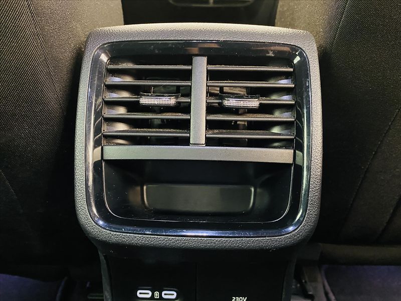 Škoda Octavia 2,0 TDI 147kW DSG RS - fotka 17 z 29