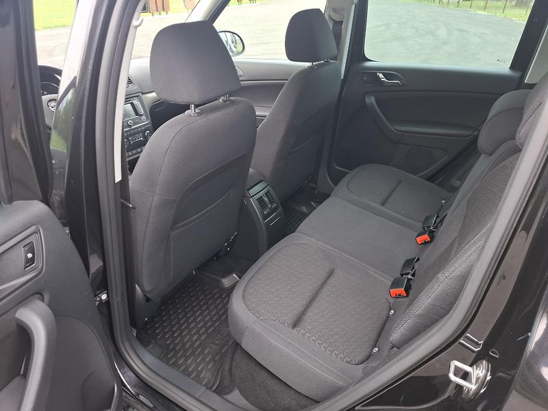 Škoda Yeti (2014) 2.0TDi 103kW,DSG,4x4,tažné - fotka 13 z 18