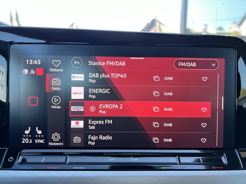 Volkswagen Golf 1.0TSi 81kw NAVI KOUPENO V ČR - fotka 24 z 46