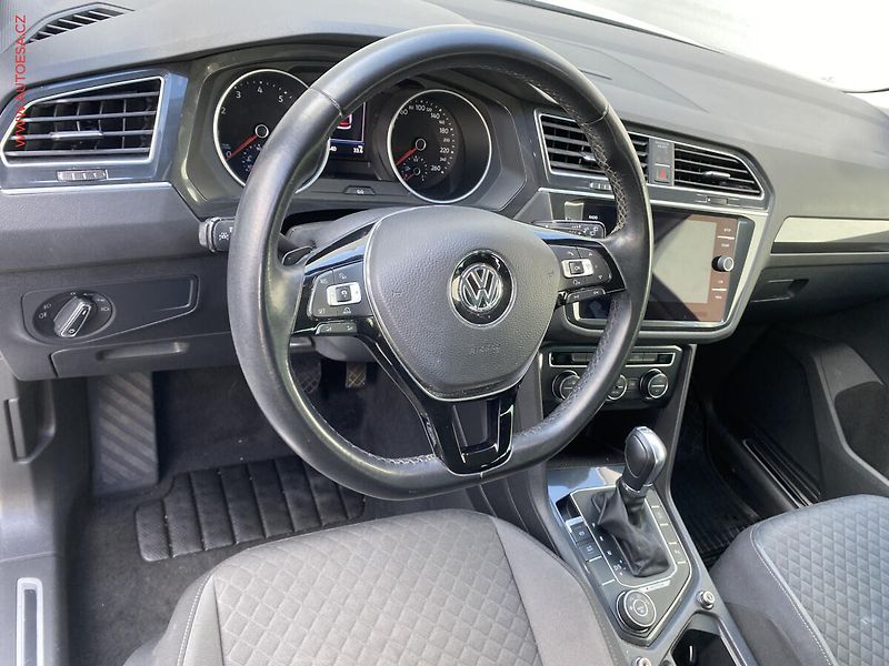 Volkswagen Tiguan (2018) 2.0 TSi 4x4, ČR, DSG - fotka 12 z 21