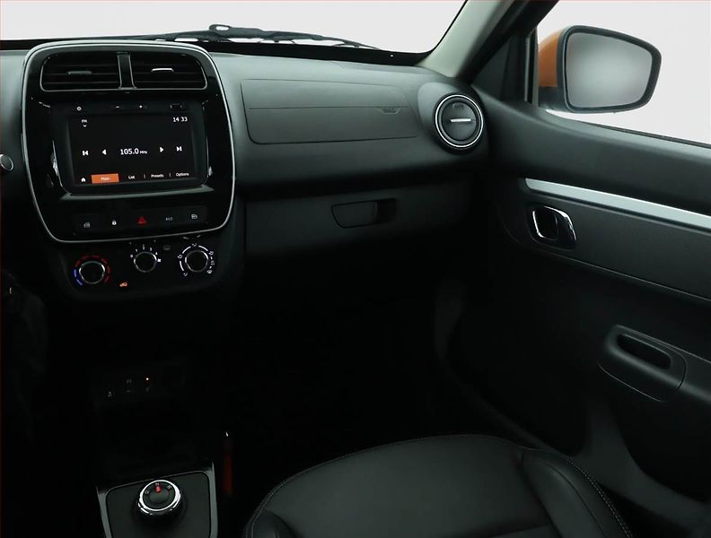Dacia Spring (2023) Electric 45 (27 kWh), SoH 93% - fotka 8 z 15