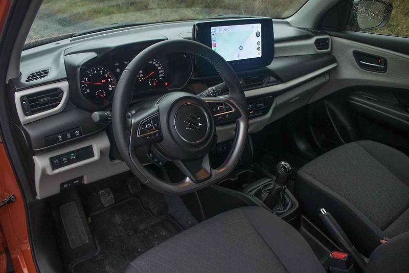 Šestá generace Suzuki Swift se drží hodnot, na které fanoušci auta nedají dopustit.