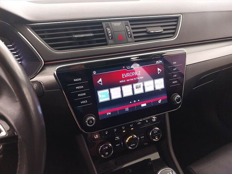 Škoda Superb (2019) Style 2.0 TDI, Serv.kniha - fotka 12 z 23