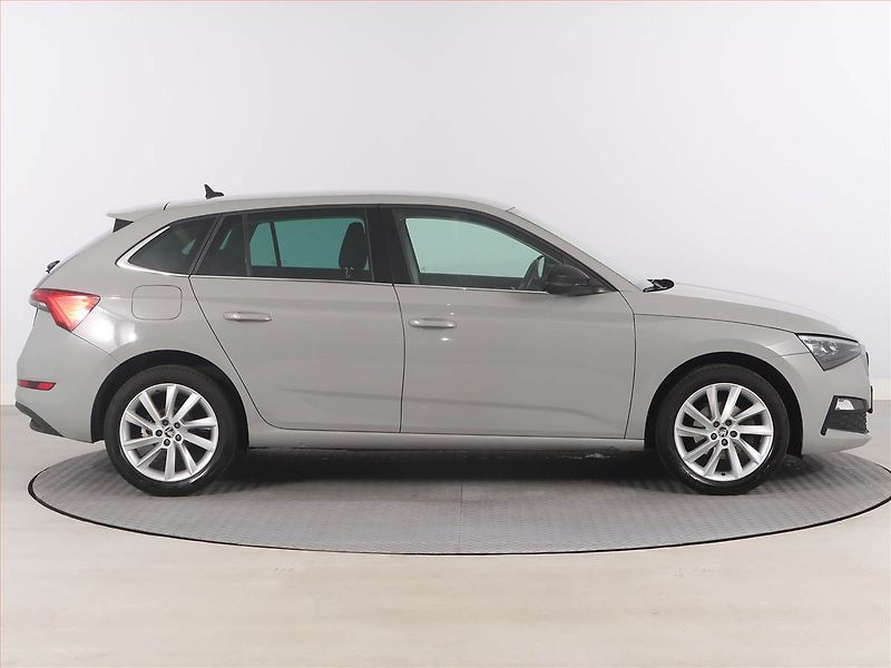 Škoda Scala (2019) 1.5 TSI, Automat, Serv.kniha - fotka 6 z 18