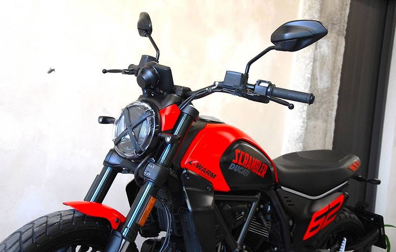 Ducati Scrambler Full Throttle (2023) krásný stav, serv - fotka 15 z 20