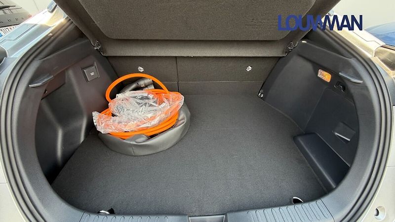 Toyota C-HR 2.0 PHEV Style - fotka 19 z 25