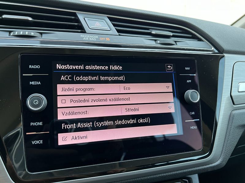 Volkswagen Touran (2019) 1.6TDi COMFORTLINE 7-míst - fotka 31 z 37