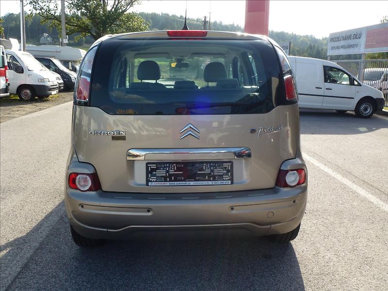Citroën C3 Picasso 1,6 HDi Exclusive světlá kůže - fotka 9 z 47
