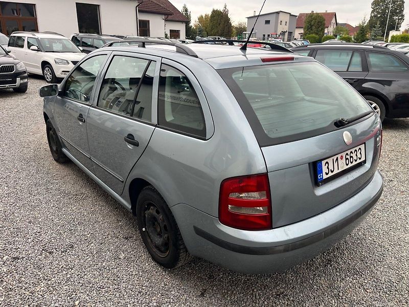Škoda Fabia (2003) 1.9 TDI - fotka 4 z 15