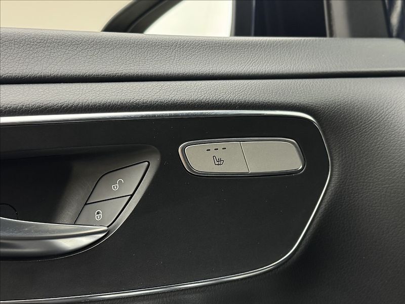 Mercedes-Benz Třídy V 2,1 K AMG LED KAMERA VÝHŘEV TZ - fotka 30 z 46