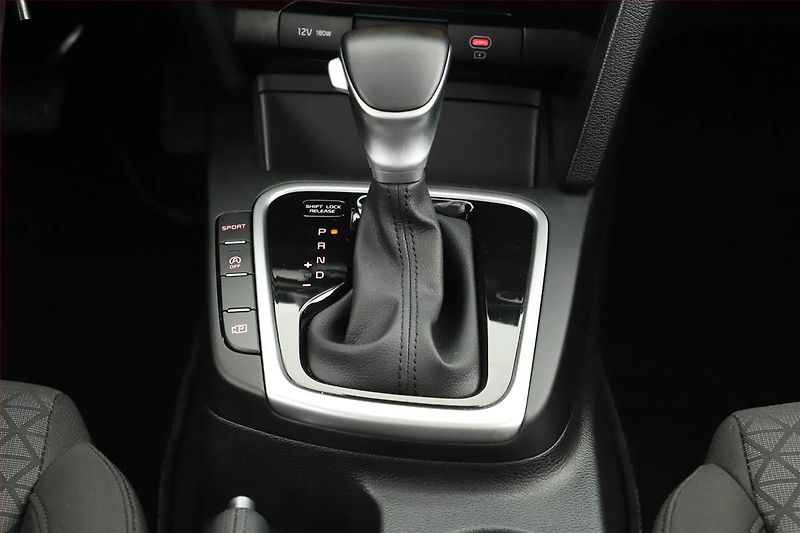 Kia Ceed (2025) Spin 1.5 T-GDI - fotka 10 z 15