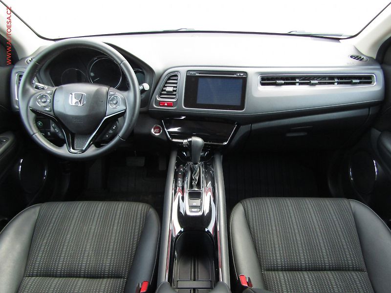 Honda HR-V (2017) 1.5 i-VTEC, ČR, AT - fotka 8 z 20