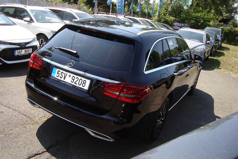 Mercedes-Benz Třídy C (2021) 220D,143kW, Exclusivce,S.kniha - fotka 7 z 92