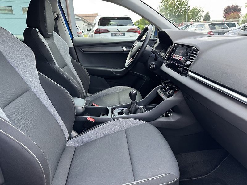 Škoda Karoq (2020) 1.5TSi LED Navi Kamera Tažné Z - fotka 17 z 47