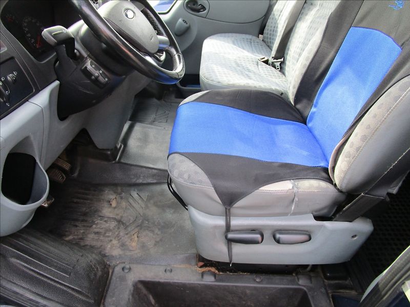 Ford Transit 260S 2.2TDCi Klima, 6 míst - fotka 11 z 39