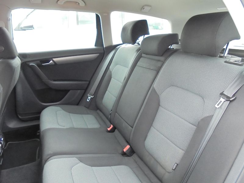 Volkswagen Passat (2013) 2.0TDI-103kw-NAVIGACE-ROZVODY - fotka 11 z 11