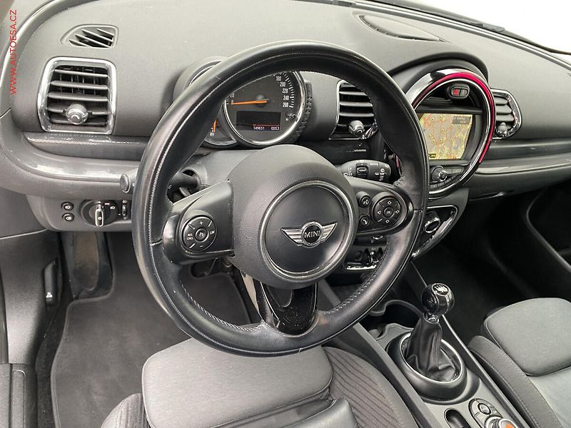 Mini Clubman (2017) 1.5T, Navi - fotka 12 z 16