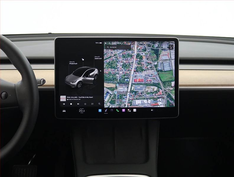 Tesla Model Y (2022) Long Range AWD 79kWh, SoH 89% - fotka 11 z 33