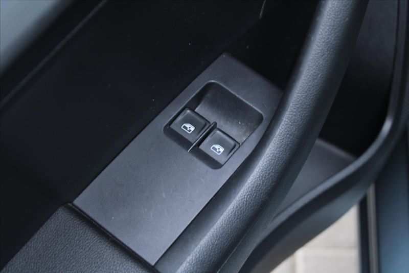 Škoda Rapid 1.0 TSI 81kW 1.MAJ ČR DPH - fotka 21 z 21