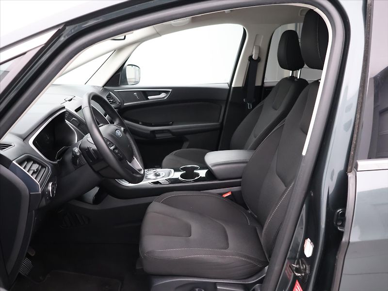 Ford S-MAX 2,0 TDCI 140kW Aut. Titanium - fotka 11 z 32