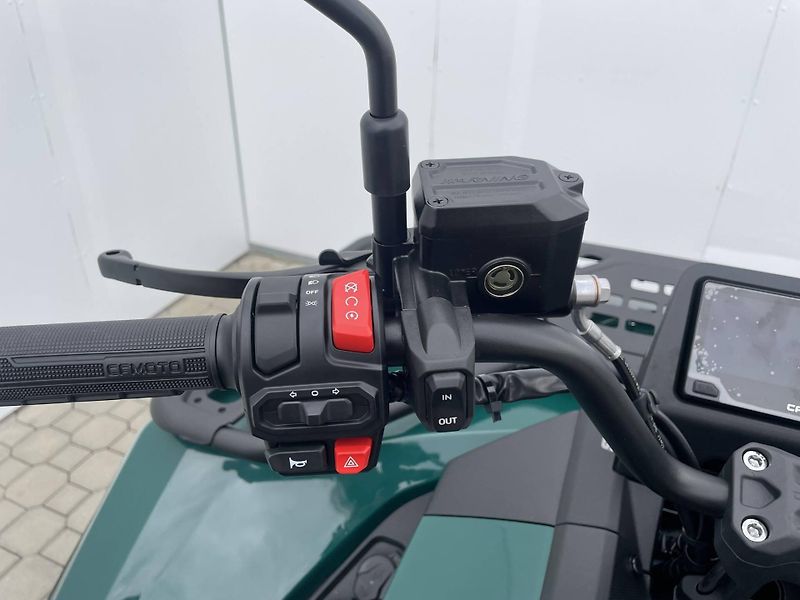 CFMOTO (2026) Gladiator C4 G4 T3B EPS - fotka 12 z 13