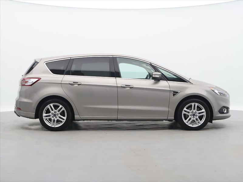 Ford S-MAX 2,0 EcoBoost 177kW Aut. DPH - fotka 8 z 39