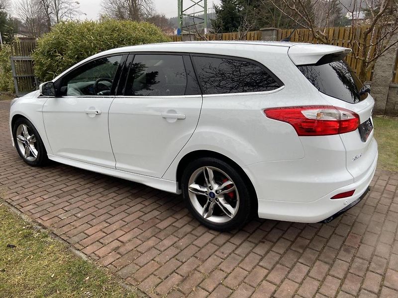 Ford Focus (2014) 1.0EcoBoost 92kw - fotka 5 z 32