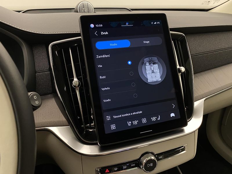 Volvo XC90 T8 AWD RECHARGE ULTRA BRIGHT - fotka 61 z 72