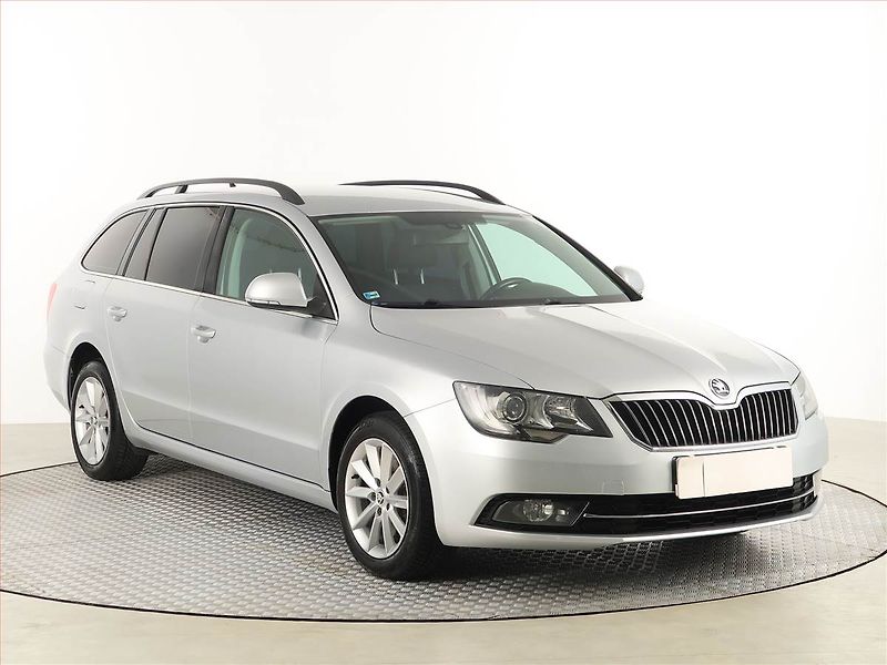 Škoda Superb (2014) Ambition 2.0 TDI, Navi - fotografie inzerátu