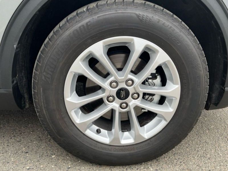 Ford Kuga 1,5i,110KW,TITANIUM - fotka 14 z 14