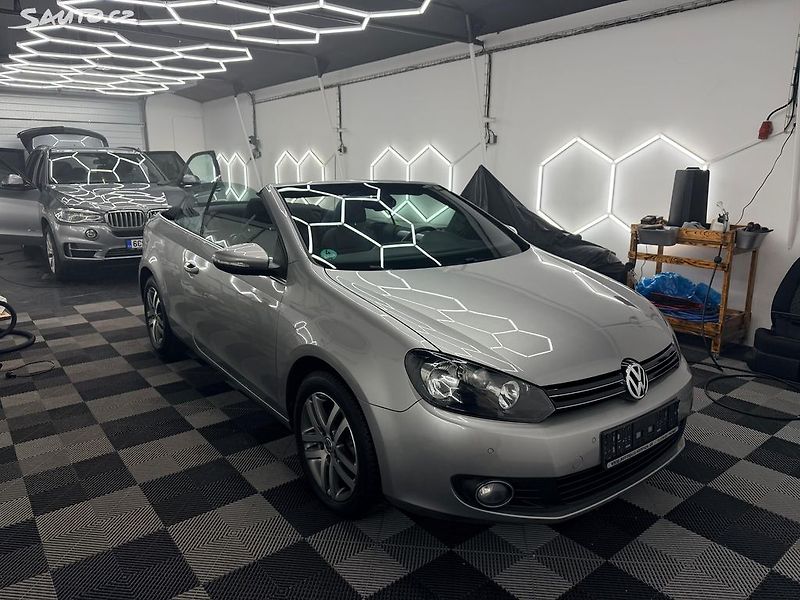 Volkswagen Golf Cabrio 1,4 TSI - fotka 14 z 27
