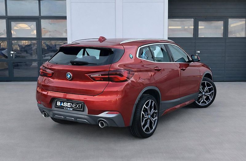BMW X2 xDrive18d M-Sport X - fotka 4 z 20