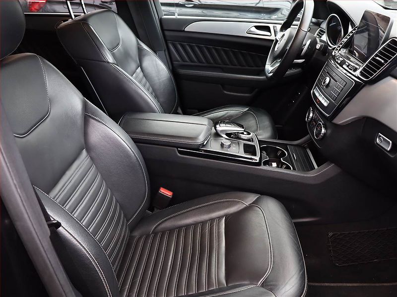 Mercedes-Benz GLE (2019) 350 d 4MATIC - fotka 7 z 21