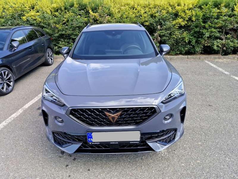 Cupra Formentor 1,5 TSi/110kW - DSG,LED,Navi,. - fotka 2 z 11