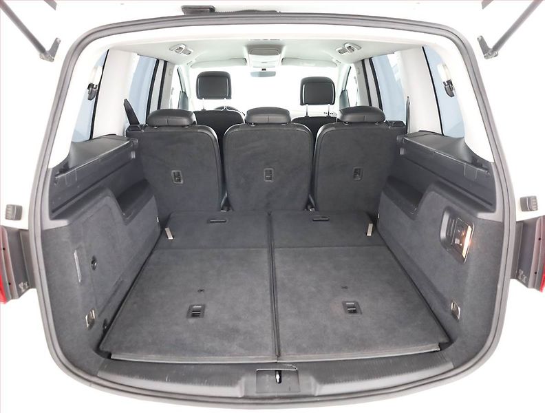 Volkswagen Sharan (2015) 2.0 TDI BMT, Automat, 7 míst - fotka 18 z 18