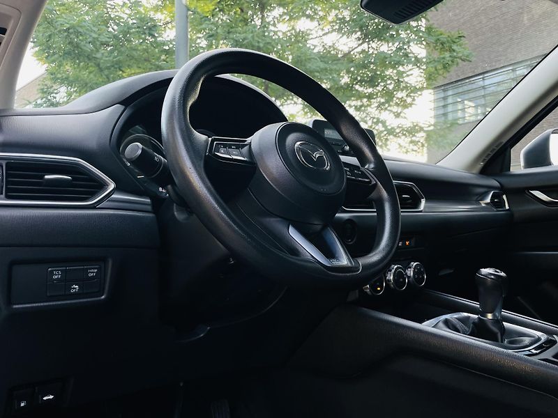 Mazda CX-5 2.0i MANUÁL SERVISKA TAŽNÉ 2WD - fotka 27 z 41