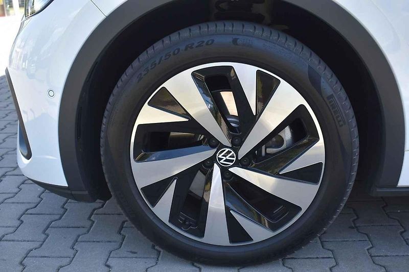 ID.5 poslouží jako auto do města i na středně dlouhé výlety