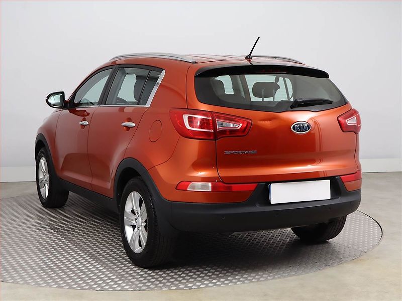 Kia Sportage (2012) 1.6 GDI, Serv.kniha, Tempomat - fotka 4 z 14
