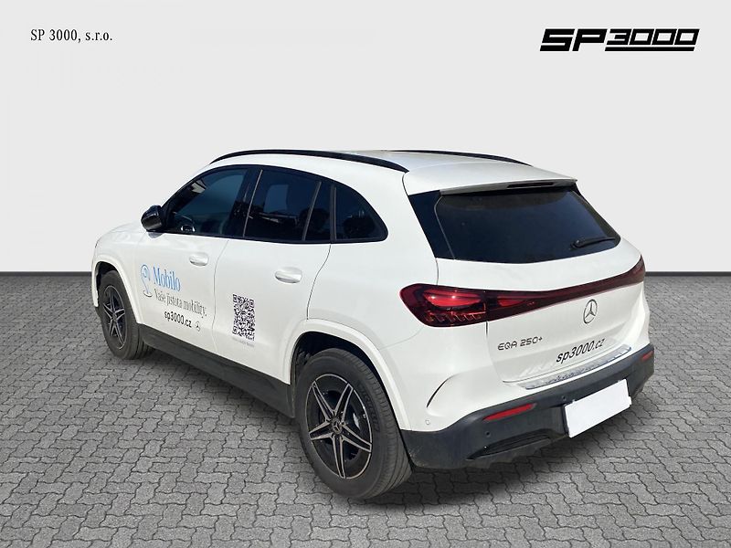 Mercedes-Benz EQA 250+ AMG - fotka 4 z 9