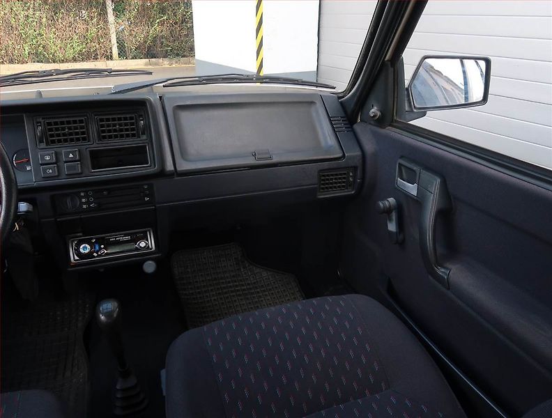 Škoda Favorit (1993) 1.3 135 , nová STK, Tažné - fotka 8 z 13