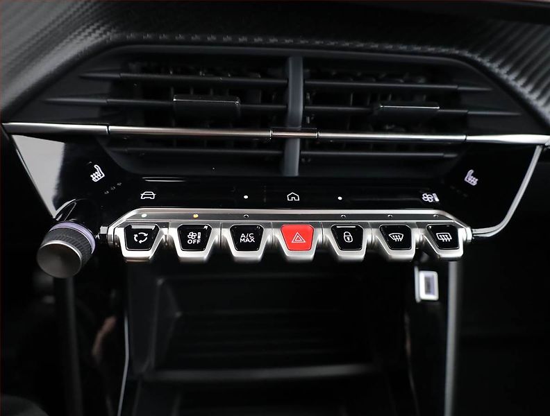 Peugeot 2008 (2025) Style 1.2 PureTech - fotka 10 z 18